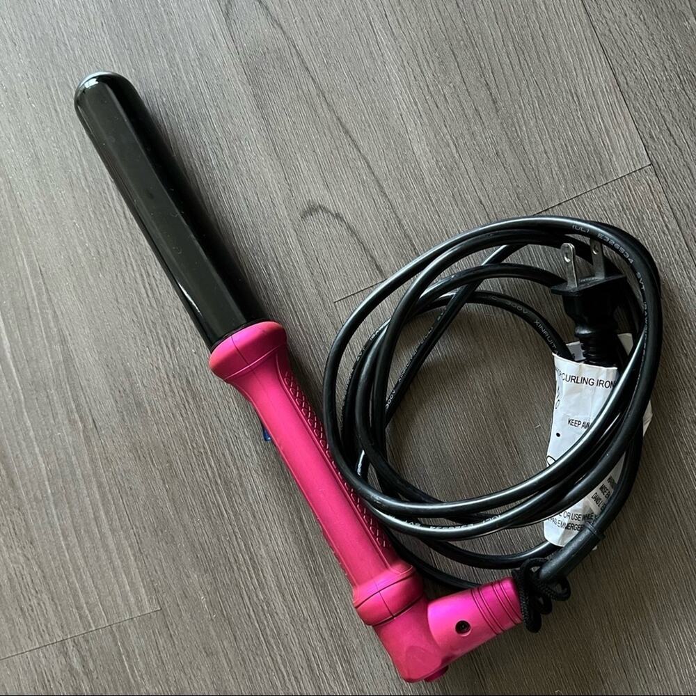 NuMe Classic Curling Wand Hot Pink